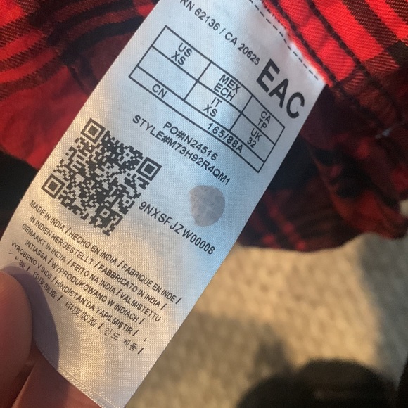 Guess flannel - Picture 4 of 5